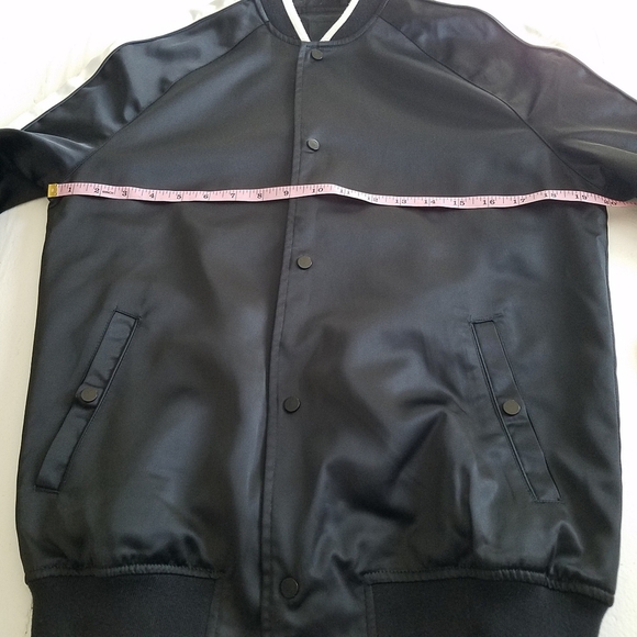 Cool Black and white Bomber Jacket  Size XS - Picture 3 of 6